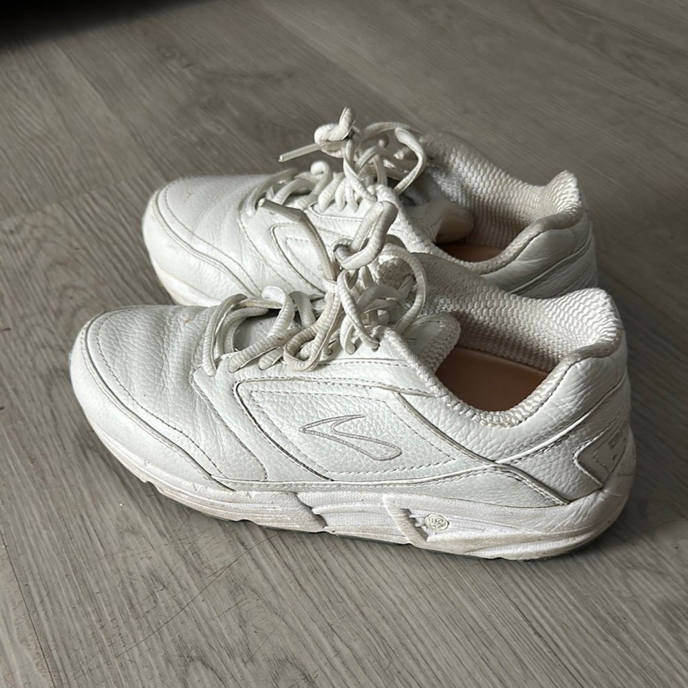 Brooks White Athletic Shoes